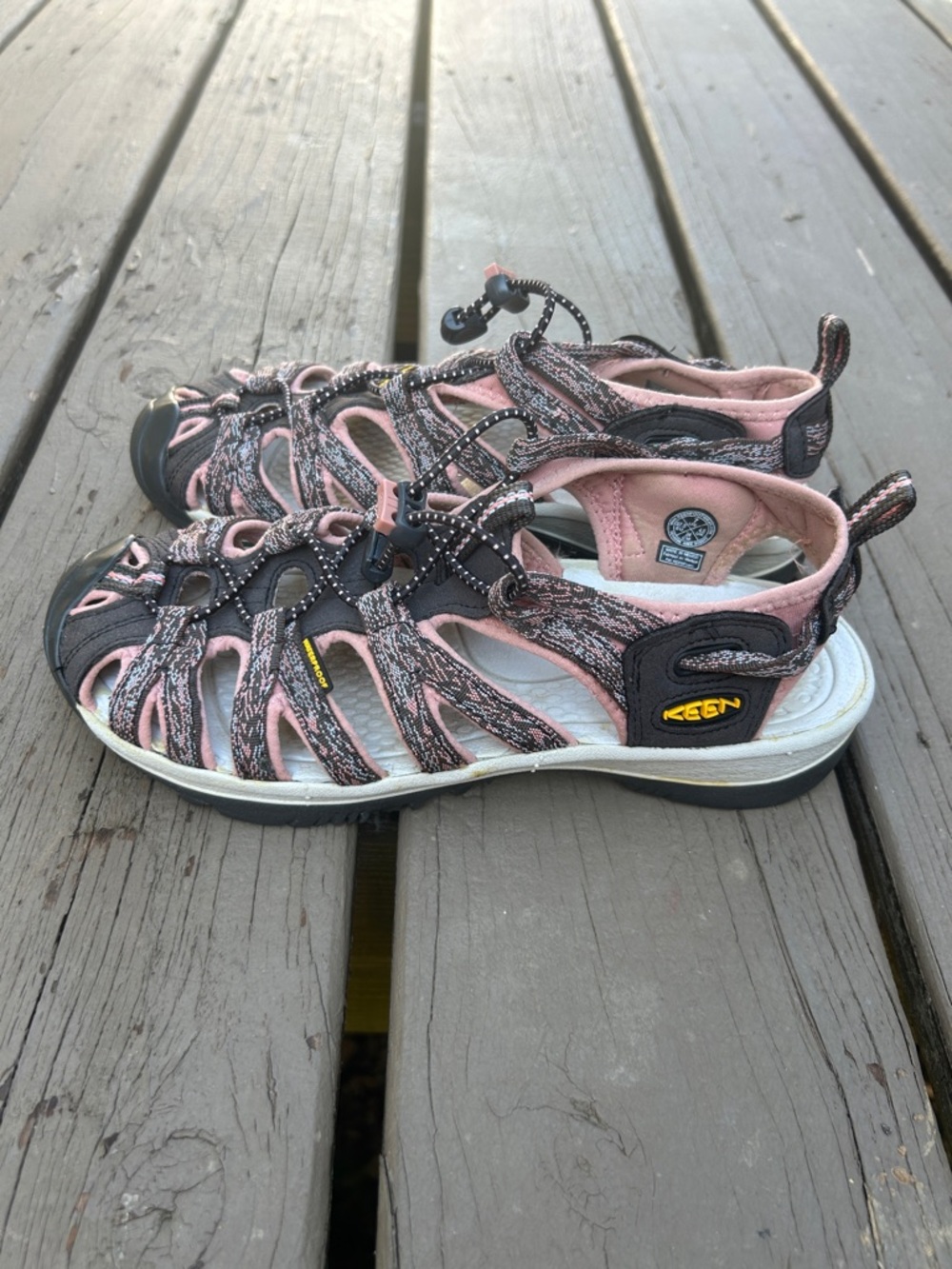 KEEN Whisper Sandals Washable Taupe/Coral/Grey 1022810 | Women’s Size US7 EU37.5